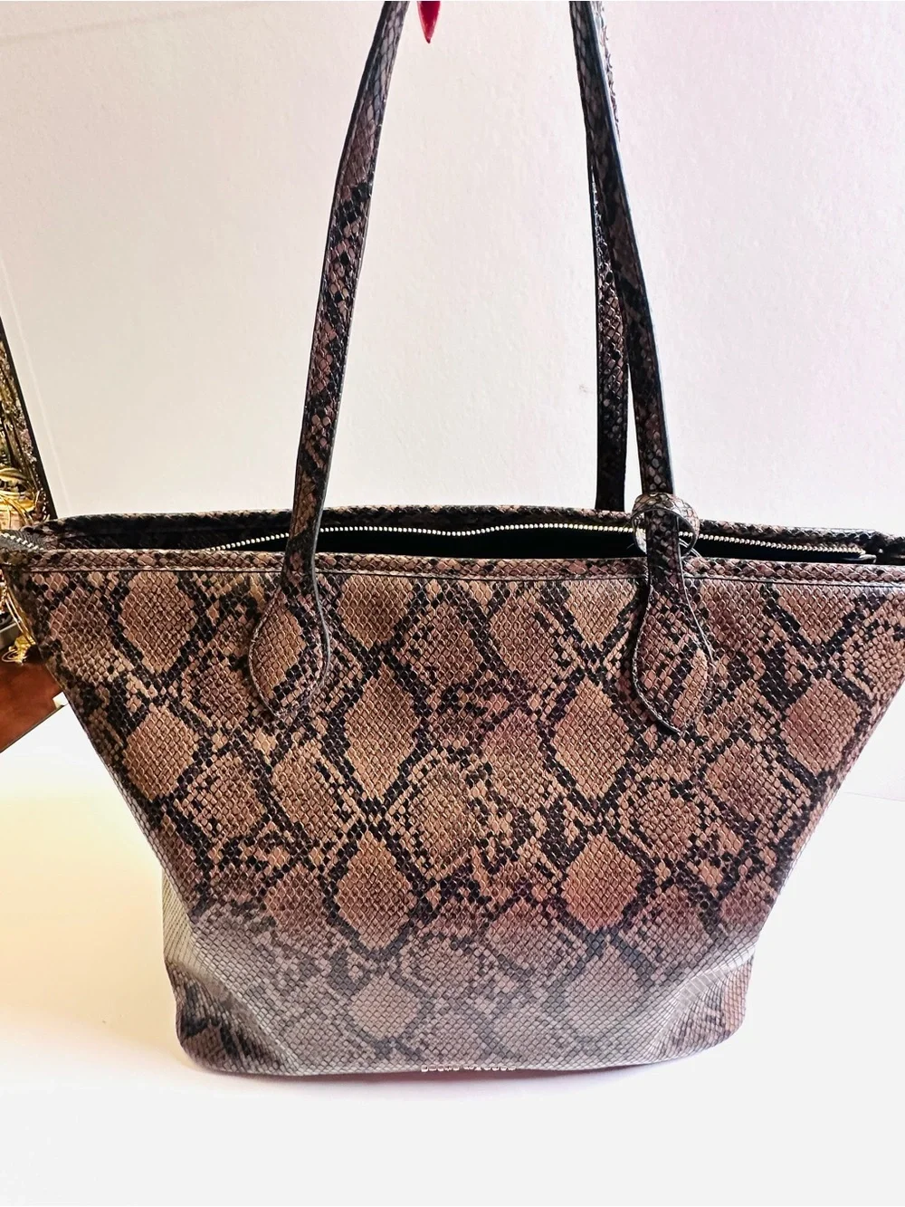 Steve Madden Wildly Chic Snake skin Style — Snakeskin-Print Tote 🐍✨2000s Glam